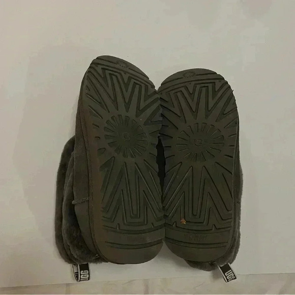 UGG Grey Boots - Picture 6 of 7